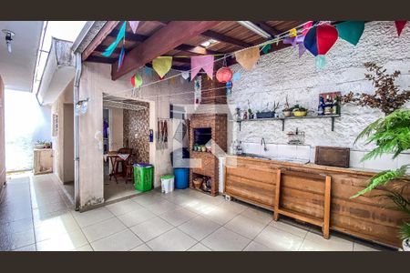 Casa à venda com 400m², 6 quartos e 2 vagasCasa 3 - Area de Serviço - Quintal