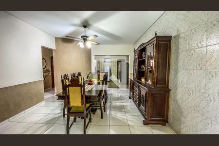 Casa à venda com 400m², 6 quartos e 2 vagasCasa 1 - Sala de Jantar