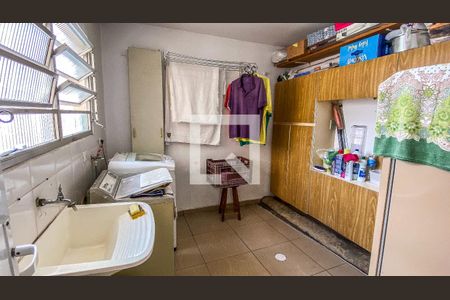 Casa à venda com 400m², 6 quartos e 2 vagasCasa 3 - Area de Serviço 