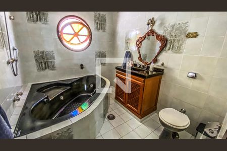 Casa à venda com 400m², 6 quartos e 2 vagasBanheiro