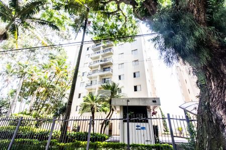 Apartamento à venda com 86m², 3 quartos e 2 vagas Apartamento à venda com 86m², 3 quartos e 2 vagasFachada e portaria