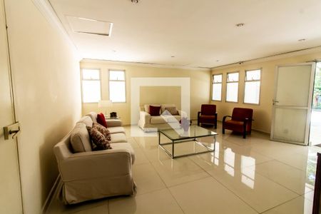 Apartamento à venda com 86m², 3 quartos e 2 vagas Apartamento à venda com 86m², 3 quartos e 2 vagasHall de entrada
