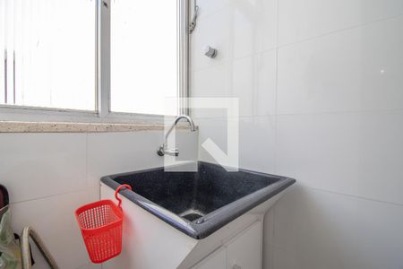 Área de Serviço de apartamento à venda com 2 quartos, 65m² em Passo da Areia, Porto Alegre
