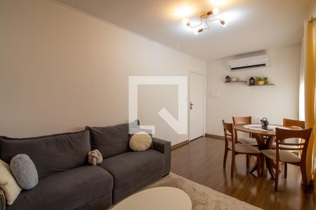 Sala de apartamento à venda com 2 quartos, 65m² em Passo da Areia, Porto Alegre
