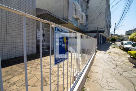 Placa de apartamento à venda com 2 quartos, 65m² em Passo da Areia, Porto Alegre
