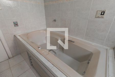 Casa à venda com 192m², 3 quartos e 1 vagaBanheiro