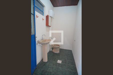 Casa à venda com 178m², 3 quartos e 1 vagaBanheiro 2