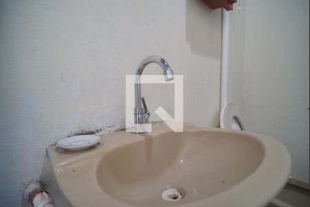 Casa à venda com 178m², 3 quartos e 1 vagaBanheiro 2