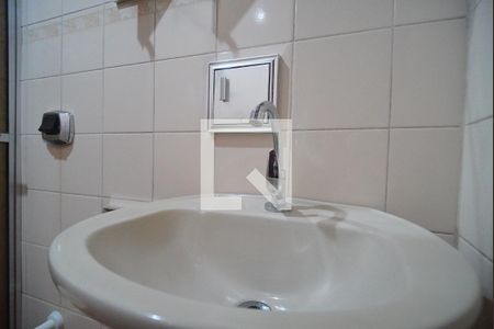 Casa à venda com 178m², 3 quartos e 1 vagaBanheiro 1