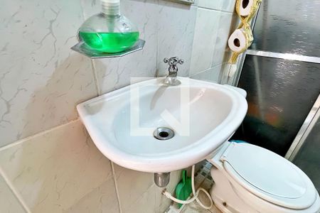 Casa à venda com 528m², 6 quartos e 3 vagasBanheiro 2