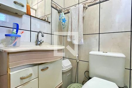 Casa à venda com 528m², 6 quartos e 3 vagasBanheiro da Suíte 2