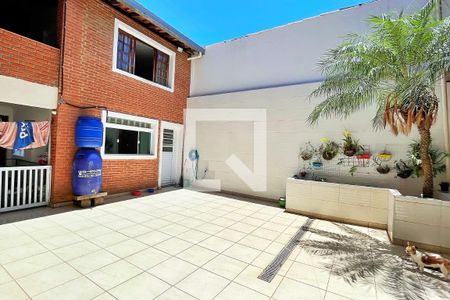 Casa à venda com 528m², 6 quartos e 3 vagasÁrea externa