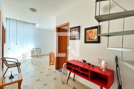 Casa à venda com 528m², 6 quartos e 3 vagasHall