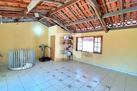 Casa à venda com 528m², 6 quartos e 3 vagasSótão