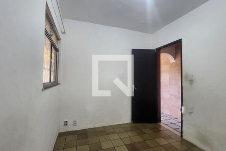 Quarto de casa para alugar com 1 quarto, 50m² em Acupe de Brotas, Salvador