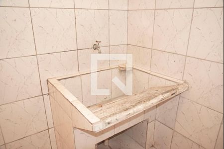 Casa para alugar com 30m², 1 quarto e sem vagaÁrea de Serviço