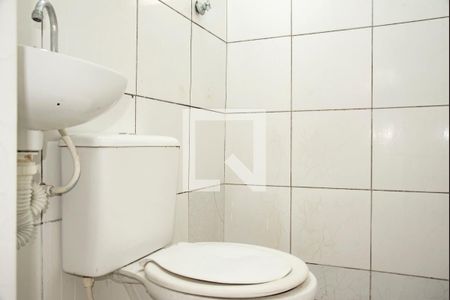 Casa para alugar com 30m², 1 quarto e sem vagaBanheiro