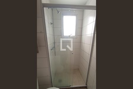 Apartamento para alugar com 57m², 2 quartos e 1 vaga Apartamento para alugar com 57m², 2 quartos e 1 vagaBanheiro da Suíte