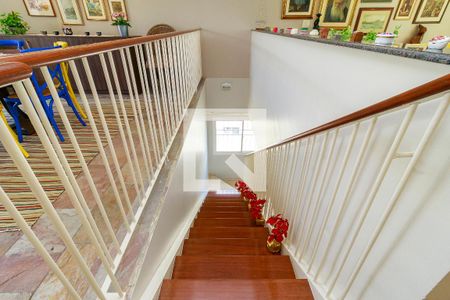 Apartamento à venda com 420m², 2 quartos e 2 vagasEscada