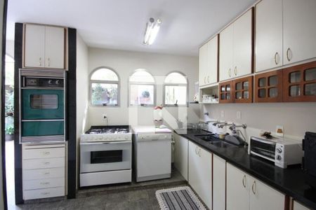 Casa à venda com 5 quartos, 485m² em Jardim Paulistano, São Paulo