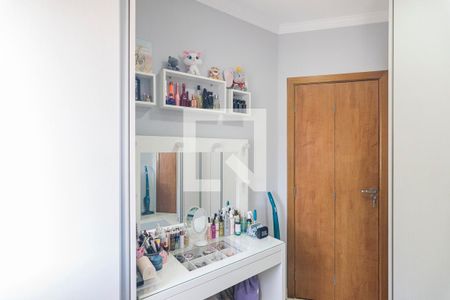 Apartamento à venda com 100m², 2 quartos e 2 vagasQuarto 2