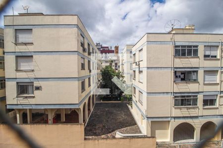 Vista sala de apartamento à venda com 2 quartos, 64m² em Santo Antônio, Porto Alegre