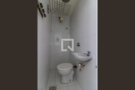 Apartamento para alugar com 110m², 2 quartos e 1 vaga Apartamento para alugar com 110m², 2 quartos e 1 vagaDependência - Banheiro
