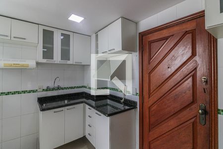 Apartamento para alugar com 110m², 2 quartos e 1 vaga Apartamento para alugar com 110m², 2 quartos e 1 vagaCozinha