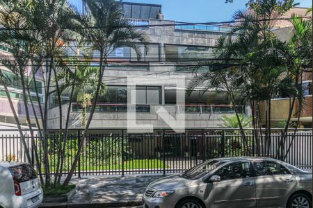 Apartamento para alugar com 110m², 2 quartos e 1 vaga Apartamento para alugar com 110m², 2 quartos e 1 vagaFachada