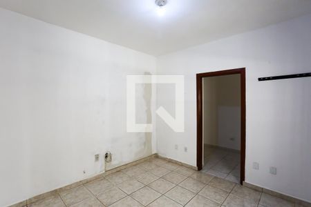 Casa à venda com 125m², 3 quartos e 2 vagassuíte