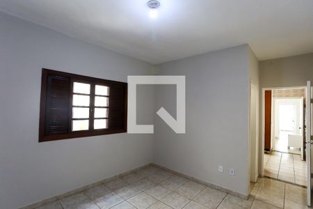Casa à venda com 125m², 3 quartos e 2 vagassuíte