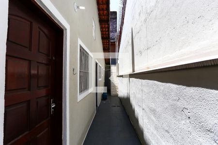 Casa à venda com 125m², 3 quartos e 2 vagasquintal corredor externo