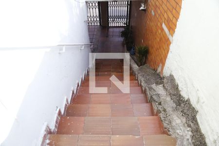 Casa à venda com 450m², 5 quartos e 3 vagasEscada