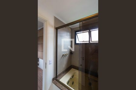 Apartamento à venda com 145m², 3 quartos e 2 vagasBanheiro da Suíte 03