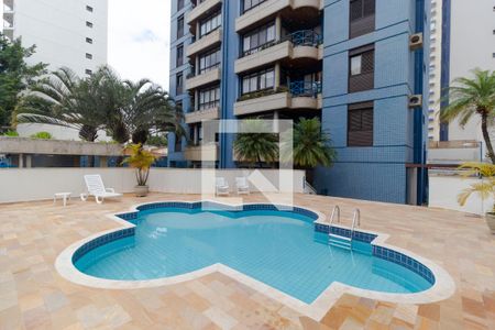 Apartamento à venda com 145m², 3 quartos e 2 vagasÁrea comum - Piscina