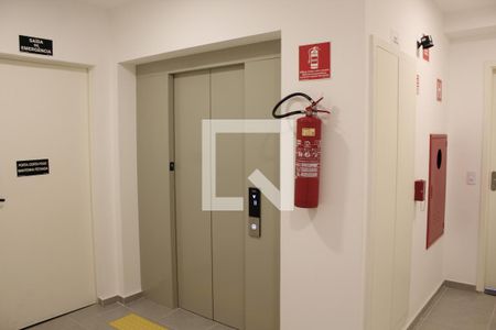 Apartamento para alugar com 34m², 2 quartos e sem vagaElevador