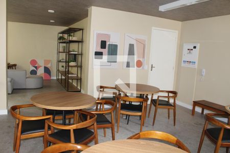 Apartamento para alugar com 34m², 2 quartos e sem vagaÁrea comum - Salão de festas