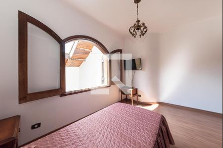 Casa para alugar com 350m², 3 quartos e 6 vagasSuíte 2