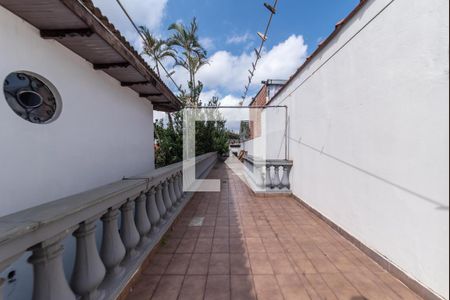 Casa para alugar com 350m², 3 quartos e 6 vagasVaranda da Área de Serviço