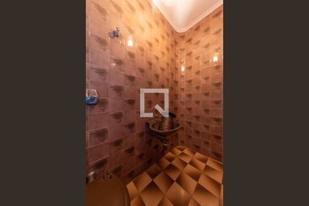 Casa para alugar com 350m², 3 quartos e 6 vagasLavabo da Sala de TV