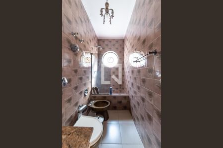 Casa para alugar com 350m², 3 quartos e 6 vagasBanheiro da Suíte 2