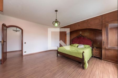 Casa para alugar com 350m², 3 quartos e 6 vagasSuíte 3