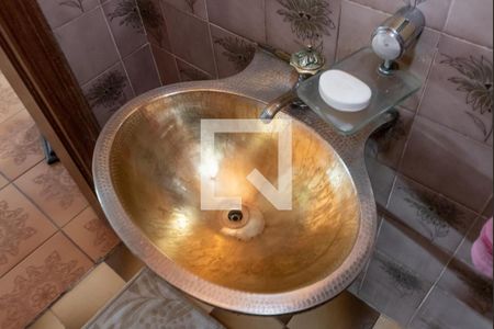 Casa para alugar com 350m², 3 quartos e 6 vagasLavabo da Sala de Jogos