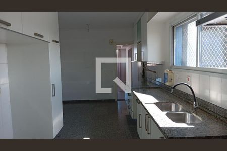 Apartamento à venda com 250m², 3 quartos e 4 vagas