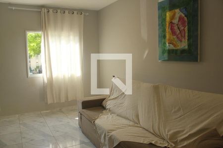 Sala de casa de condomínio à venda com 3 quartos, 96m² em Jardim Umuarama, São Paulo