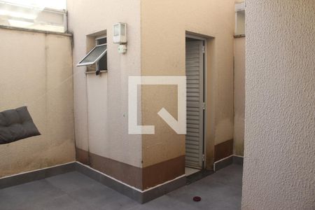 Casa de condomínio à venda com 96m², 3 quartos e 2 vagasQuintal