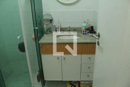 Casa de condomínio à venda com 96m², 3 quartos e 2 vagasBanheiro