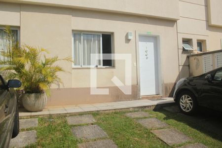 Casa de condomínio à venda com 96m², 3 quartos e 2 vagasFachada