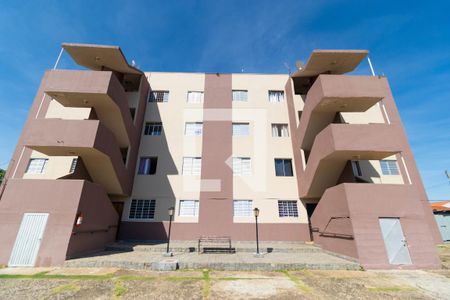 Apartamento para alugar com 44m², 2 quartos e 1 vaga Apartamento para alugar com 44m², 2 quartos e 1 vagaFachada