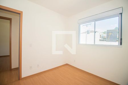 Quarto 2 de apartamento para alugar com 2 quartos, 44m² em Rubem Berta, Porto Alegre